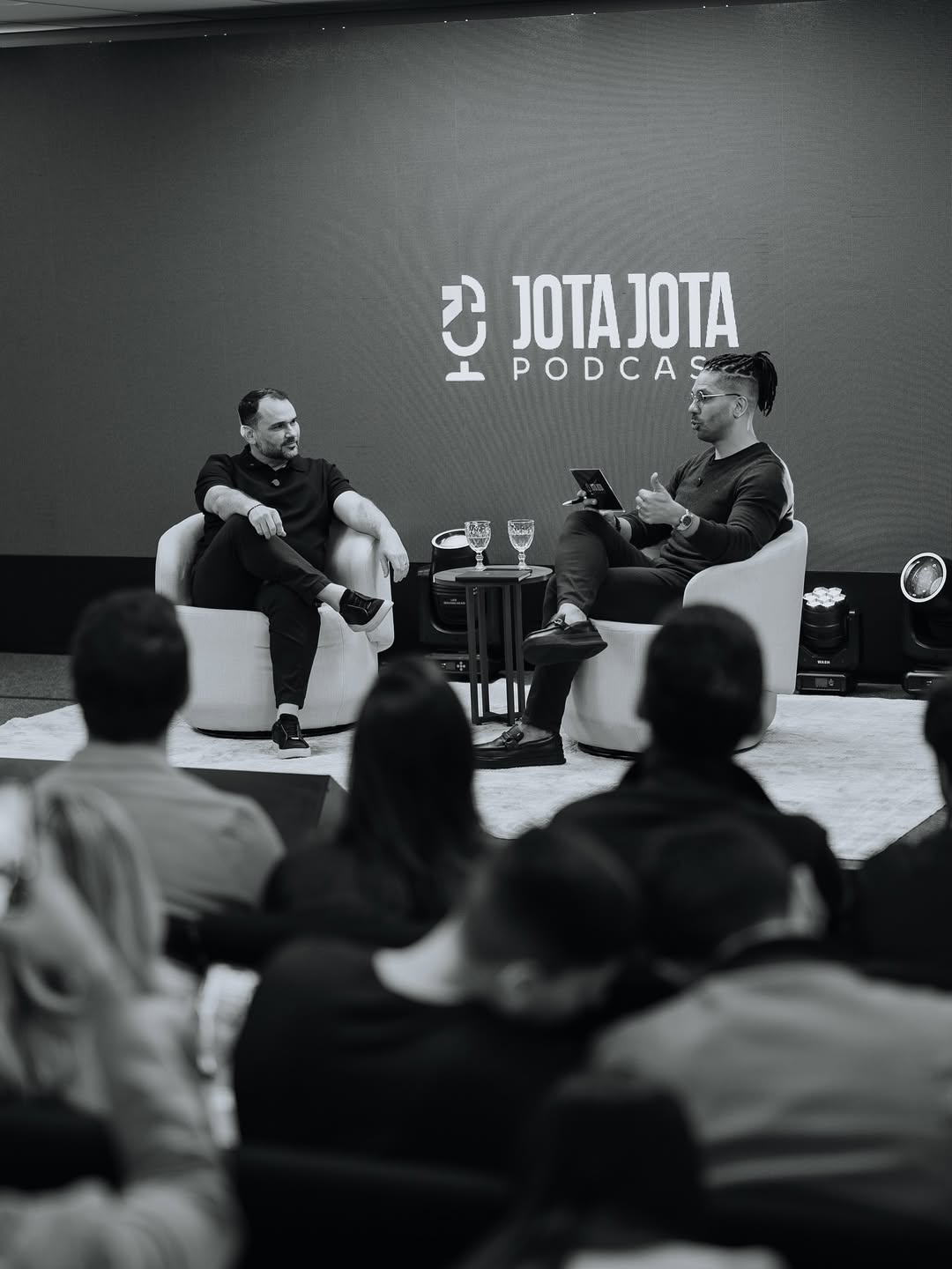 Joel Jota e Francelino Neto no podcast